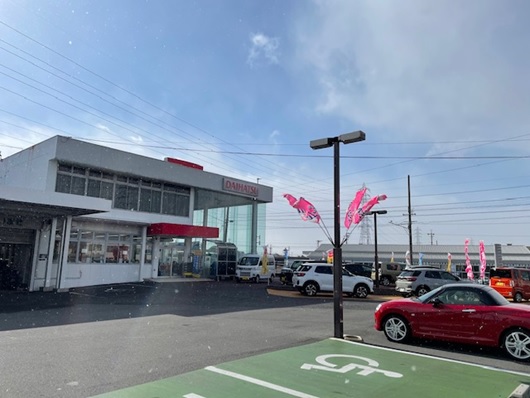四日市北店の外観
